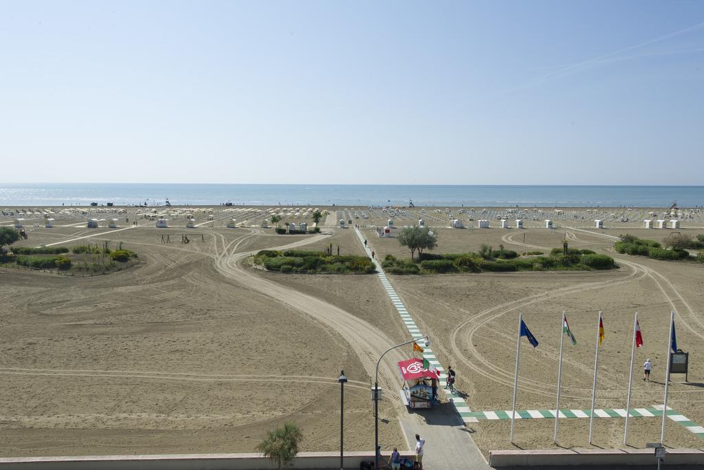 Hotel Benvenuto Caorle Exterior foto